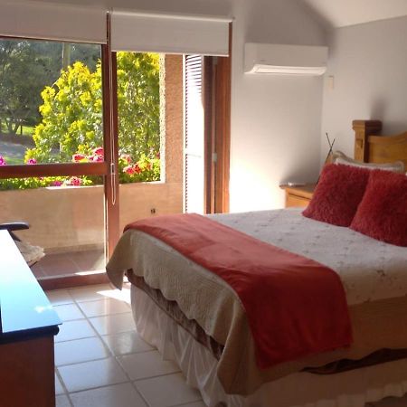 La Casona Del Lago Balneario Ipora Buitenkant foto